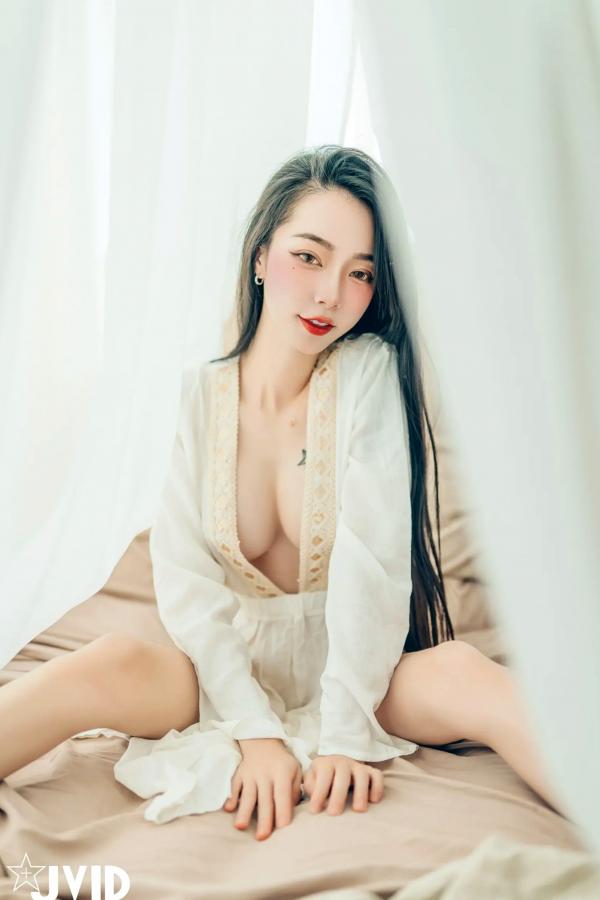    [JVID] 飄飄 - 纹身女神极致私房照，湿身诱惑与唯美花间人像大尺度摄影合集第117张图片