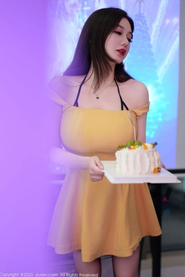 心妍小公主 李妍曦  XiuRen秀人网-10897-心妍小公主-黑色情趣内衣私房照-极致诱惑傲人身材-无圣光大尺度唯美摄影第17张图片