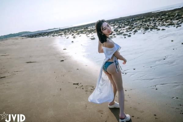    [JVID] 啾啾 - 超熱情火辣，海边户外比基尼写真，极致性感曲线诱惑第7张图片