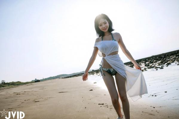    [JVID] 啾啾 - 超熱情火辣，海边户外比基尼写真，极致性感曲线诱惑第13张图片