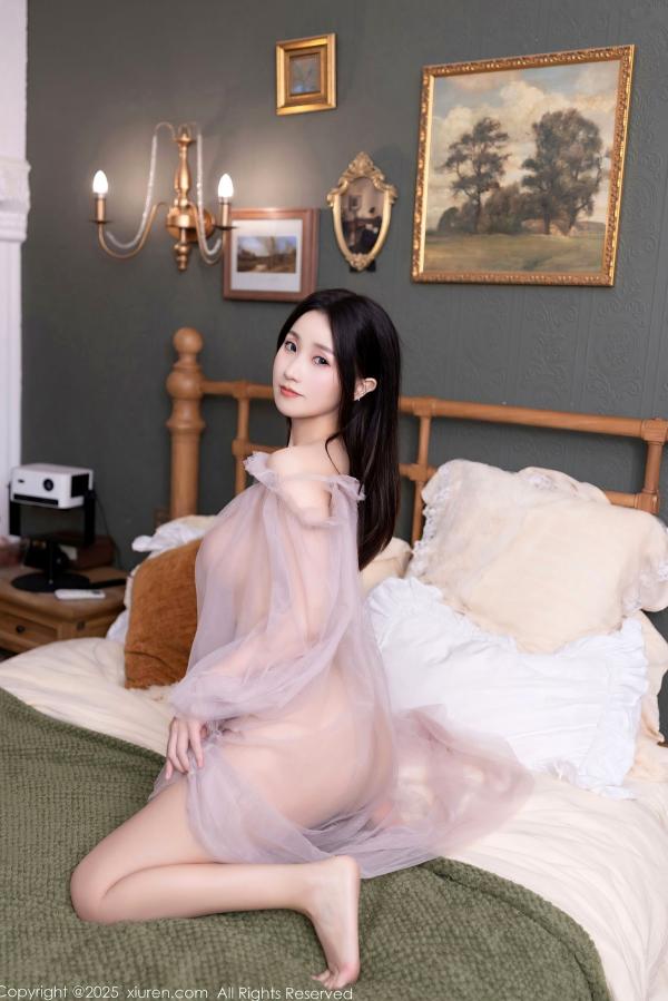    XiuRen秀人网-10752-杏子Yada-轻透粉纱淡粉内衣-唯美私房家居摄影-2025.09.10第32张图片