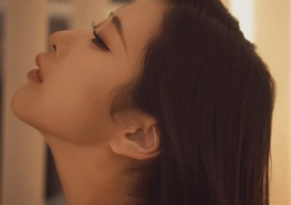    花宮いのり - ふたりきり，阳光沙滩比基尼写真，元气少女海边戏水，清纯与性感并存的夏日甜美视觉盛宴第10张图片