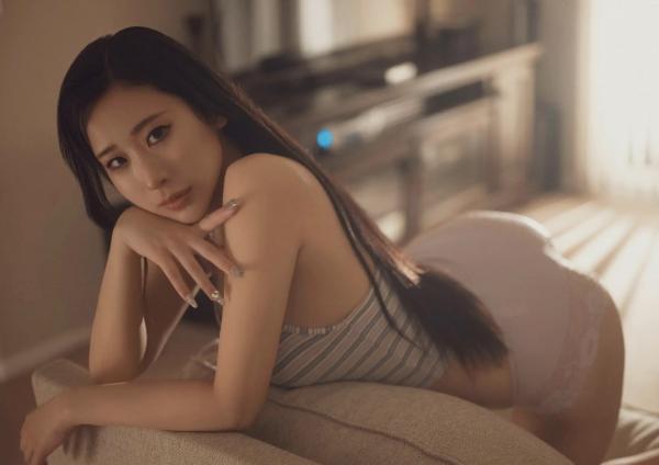    花宮いのり - ふたりきり，阳光沙滩比基尼写真，元气少女海边戏水，清纯与性感并存的夏日甜美视觉盛宴第21张图片