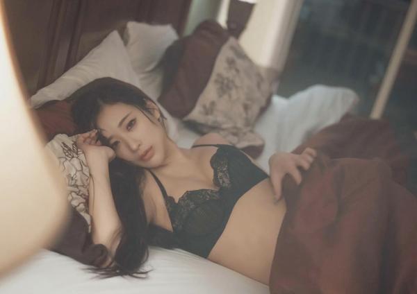    花宮いのり - ふたりきり，阳光沙滩比基尼写真，元气少女海边戏水，清纯与性感并存的夏日甜美视觉盛宴第39张图片