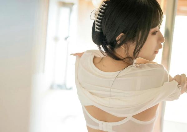   花宮いのり - ふたりきり，阳光沙滩比基尼写真，元气少女海边戏水，清纯与性感并存的夏日甜美视觉盛宴第60张图片