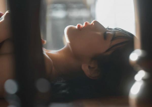    花宮いのり - ふたりきり，阳光沙滩比基尼写真，元气少女海边戏水，清纯与性感并存的夏日甜美视觉盛宴第91张图片
