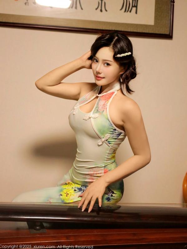    XiuRen秀人网-10749-莉莉安娜o-古琴前的情趣旗袍诱惑-性感身材与古典韵味的碰撞第44张图片