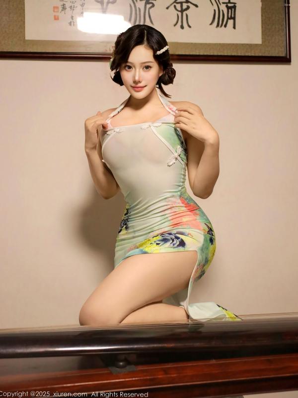    XiuRen秀人网-10749-莉莉安娜o-古琴前的情趣旗袍诱惑-性感身材与古典韵味的碰撞第50张图片