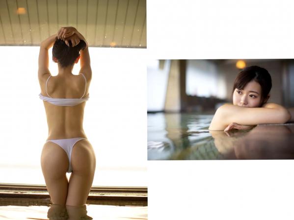    宮村ななこ - SEVENTH HEAVEN 私房写真：复古长裙、黑丝内衣与湿身泳装，演绎极致性感与多重魅力第30张图片