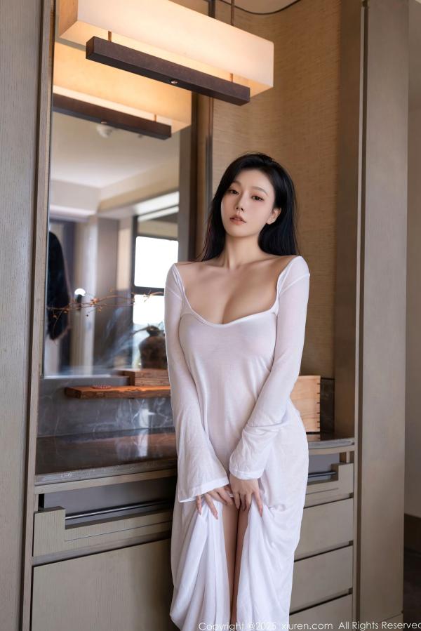    XiuRen秀人网-10747-安然anran-白色紧身开衩长裙大尺度私房写真，极致性感勾勒诱人身材曲线第51张图片