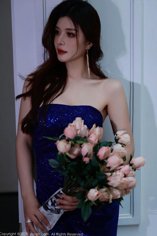    XiuRen秀人网-10740-阿依莎-高冷御姐蓝色抹胸长裙与性感内衣诱惑黑丝私房照第1张图片