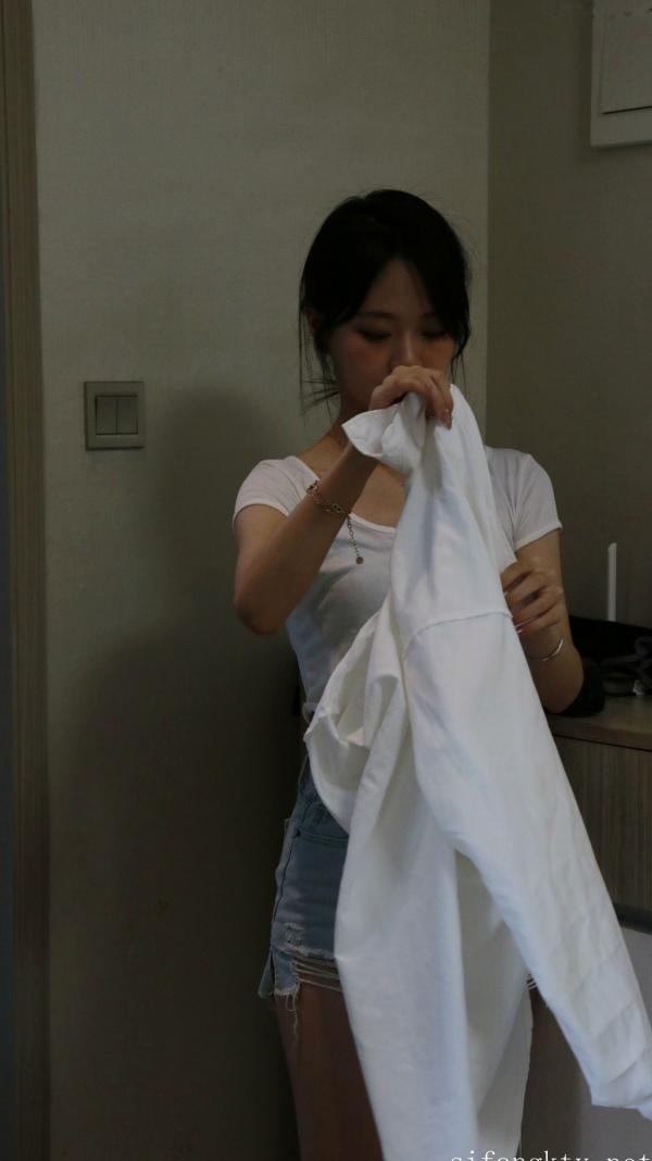    XR-Uncensored谢小蒽私房写真：日系水手校服诱惑，窗边演绎丝袜过膝长腿极致性感第338张图片