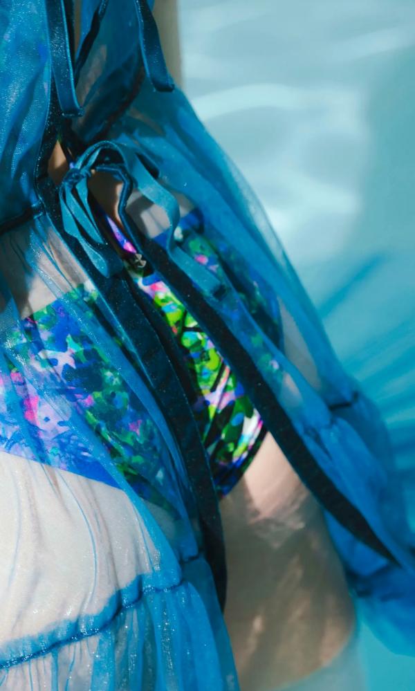    里仲菜月 - Like a movie 个人写真集，清新比基尼与复古私房影集，展现日系女神纯欲与动感魅力第21张图片