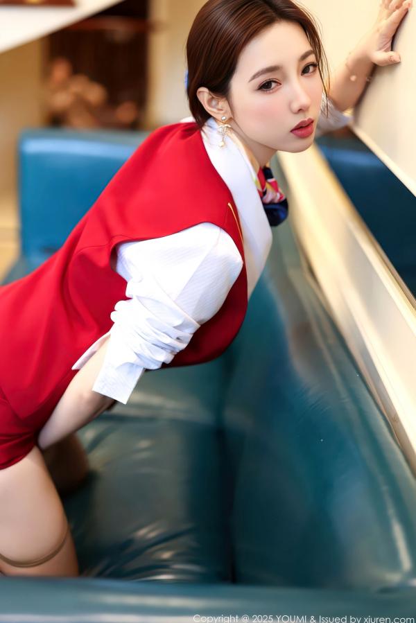    YouMi尤蜜荟-1189-Twins桃之夭夭-红蓝制服姐妹花空姐，极致空姐角色扮演，制服诱惑系列，双胞胎高颜值写真第13张图片