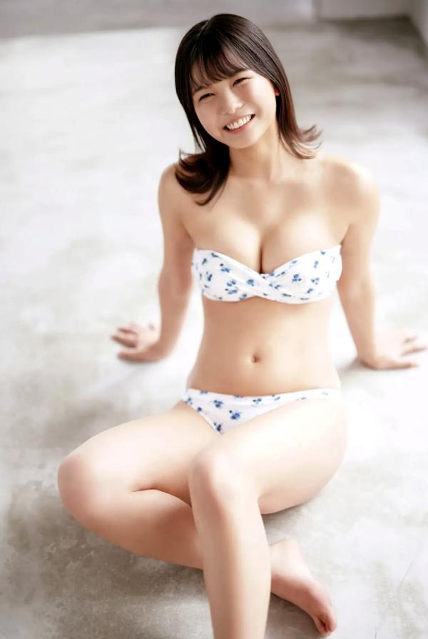    朝日ななみ - 22岁的纯真比基尼写真，清新泳装私房照，展现极致性感诱惑与白嫩美肌第11张图片