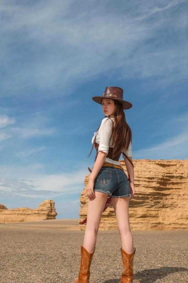 年年Nnian 年年  年年-女牛仔第2张图片