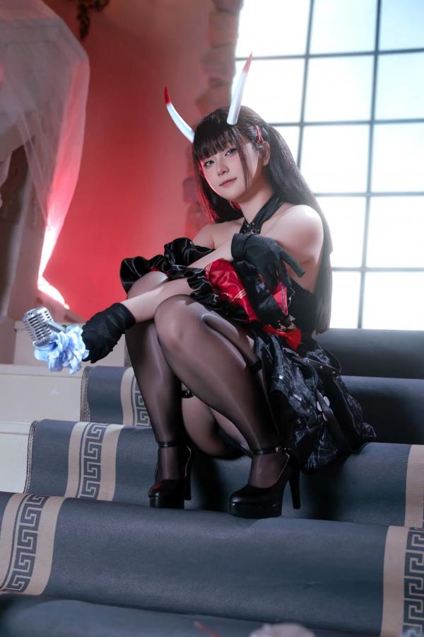    屿鱼能代Cosplay，碧蓝航线黑丝美腿私房照，冷艳暗黑萝莉风第20张图片