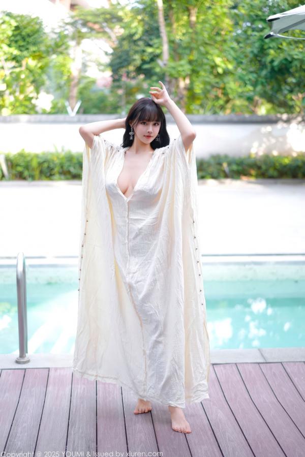    YouMi尤蜜荟-1185：朱可儿泳池私房写真，童颜巨乳身披轻透浴袍，大尺度极致诱惑，纯欲美腿白嫩撩人，无圣光大片抢先看第1张图片