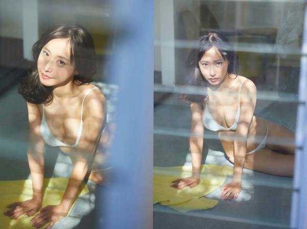    戌丸凛々子 - 現役大手广告代理店OL的居家针织与沙滩比基尼性感美图精选 Vol.2第28张图片