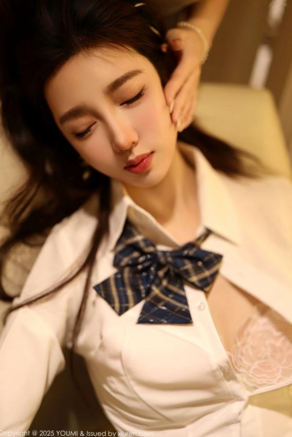    YouMi尤蜜荟-1183-Twins-桃桃-白衬衫格子短裙黑丝私房写真-性感制服妩媚诱惑-2025.11.21第67张图片