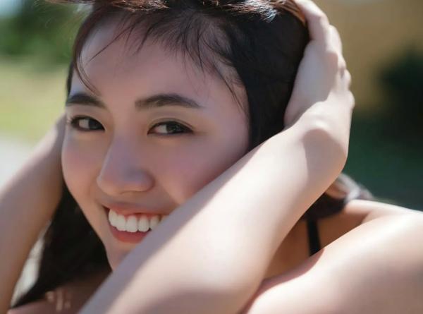    豊田ルナ - 無邪気な熱視線 vol.1：夏日海滩清纯比基尼户外写真，尽显阳光治愈魅力第17张图片