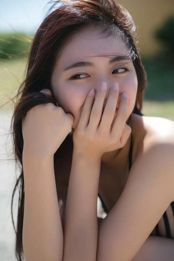    豊田ルナ - 無邪気な熱視線 vol.1：夏日海滩清纯比基尼户外写真，尽显阳光治愈魅力第18张图片