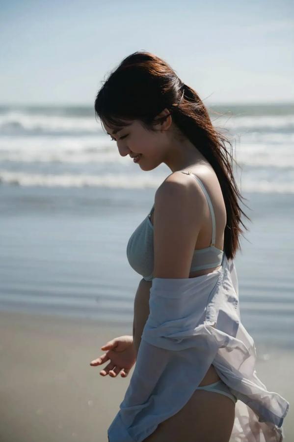    豊田ルナ - 無邪気な熱視線 vol.1：夏日海滩清纯比基尼户外写真，尽显阳光治愈魅力第42张图片