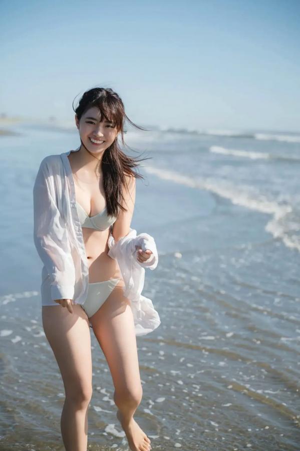    豊田ルナ - 無邪気な熱視線 vol.1：夏日海滩清纯比基尼户外写真，尽显阳光治愈魅力第45张图片