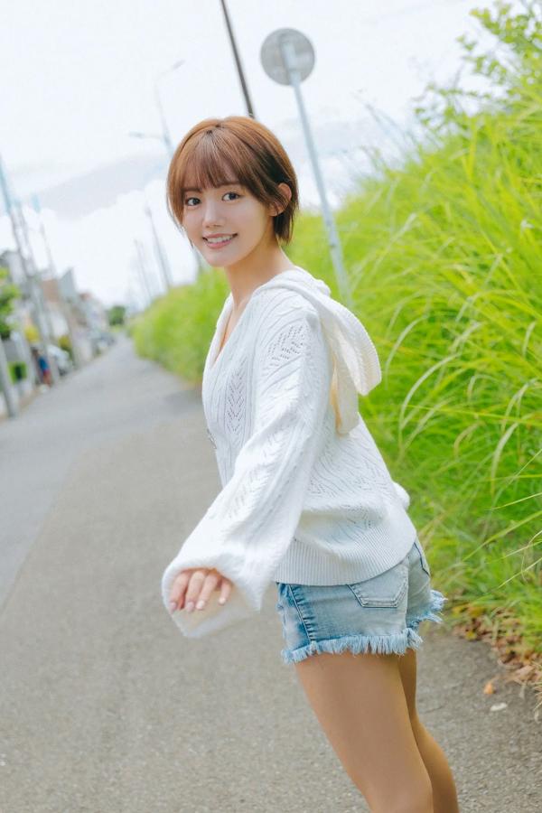    立花紫音 - 阳光动感少女夏日写真，清爽短发比基尼与运动系穿搭，展现元气满满的甜美诱惑第2张图片