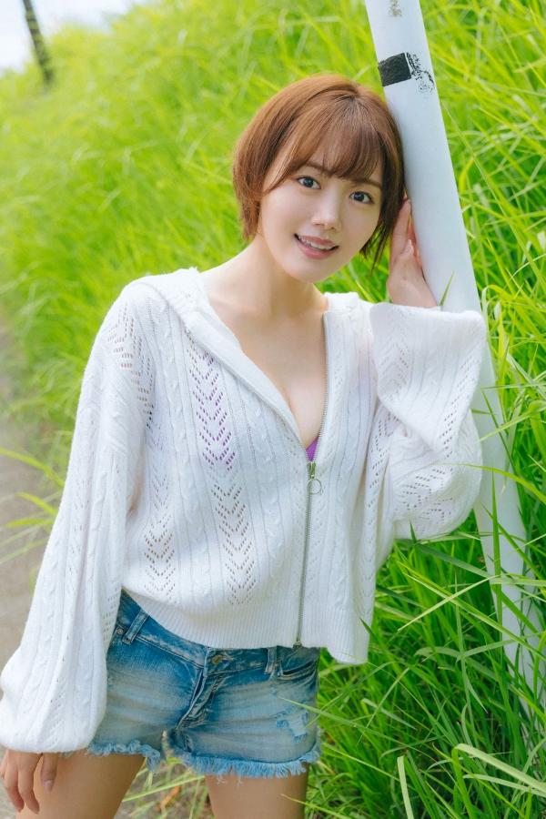    立花紫音 - 阳光动感少女夏日写真，清爽短发比基尼与运动系穿搭，展现元气满满的甜美诱惑第3张图片