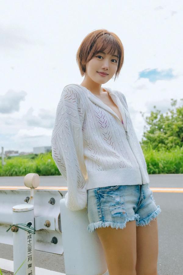    立花紫音 - 阳光动感少女夏日写真，清爽短发比基尼与运动系穿搭，展现元气满满的甜美诱惑第9张图片