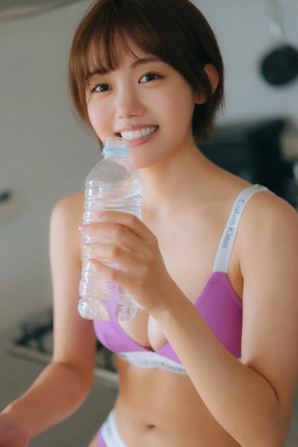    立花紫音 - 阳光动感少女夏日写真，清爽短发比基尼与运动系穿搭，展现元气满满的甜美诱惑第25张图片