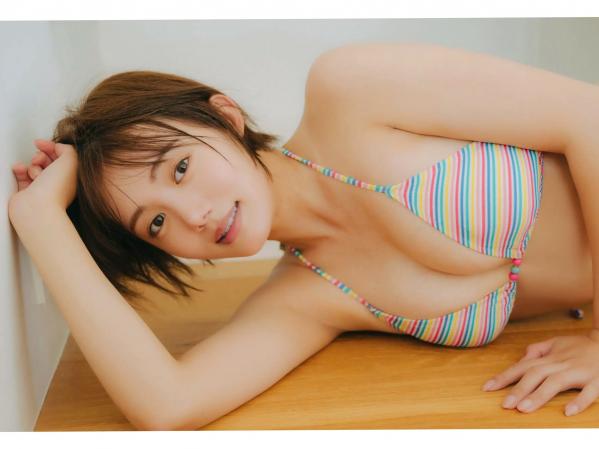    立花紫音 - 阳光动感少女夏日写真，清爽短发比基尼与运动系穿搭，展现元气满满的甜美诱惑第70张图片