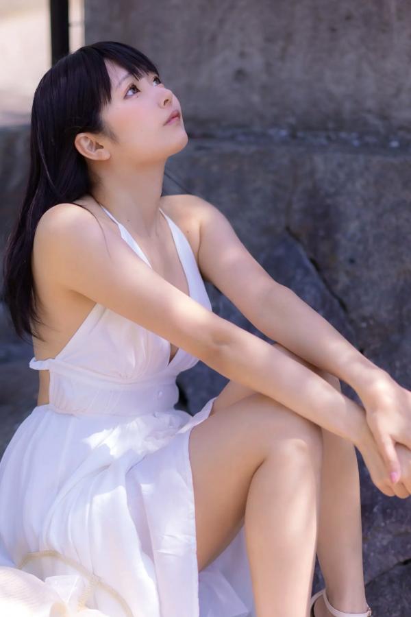    每眠かのん - 夏恋模様：清新夏日草帽装扮与居家健身日常，治愈系双马尾少女甜美写真第13张图片