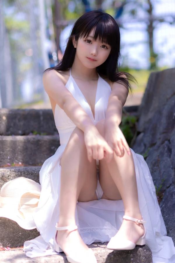    每眠かのん - 夏恋模様：清新夏日草帽装扮与居家健身日常，治愈系双马尾少女甜美写真第15张图片