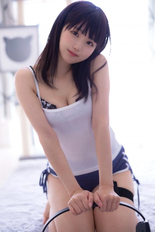    每眠かのん - 夏恋模様：清新夏日草帽装扮与居家健身日常，治愈系双马尾少女甜美写真第51张图片