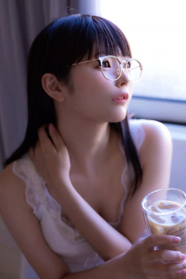    每眠かのん - 夏恋模様：清新夏日草帽装扮与居家健身日常，治愈系双马尾少女甜美写真第85张图片