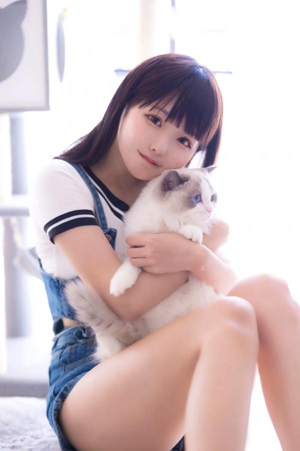    每眠かのん - 夏恋模様：清新夏日草帽装扮与居家健身日常，治愈系双马尾少女甜美写真第95张图片