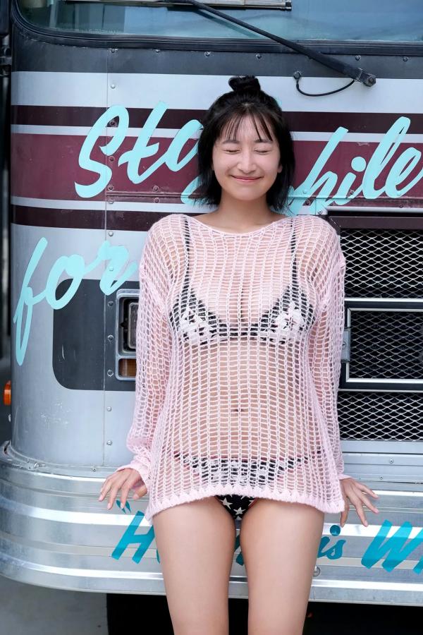    榎原依那 - ヤンマカ?アサ?ーっす！清新户外唯美写真，甜美笑容与镂空针织吊带裙的夏日诱惑第24张图片