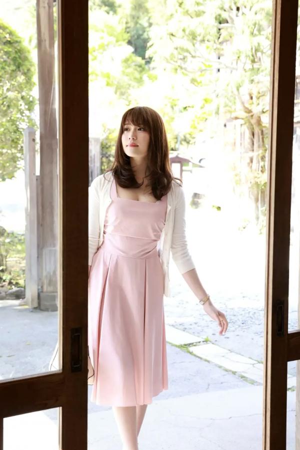    小日向ゆか - 濡れて、火照る vol.3 海边清爽比基尼与日式室内温泉湿身诱惑高清写真第81张图片