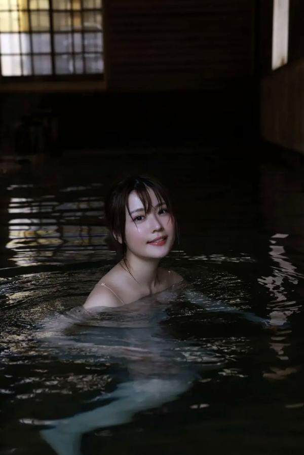    小日向ゆか - 濡れて、火照る vol.3 海边清爽比基尼与日式室内温泉湿身诱惑高清写真第103张图片