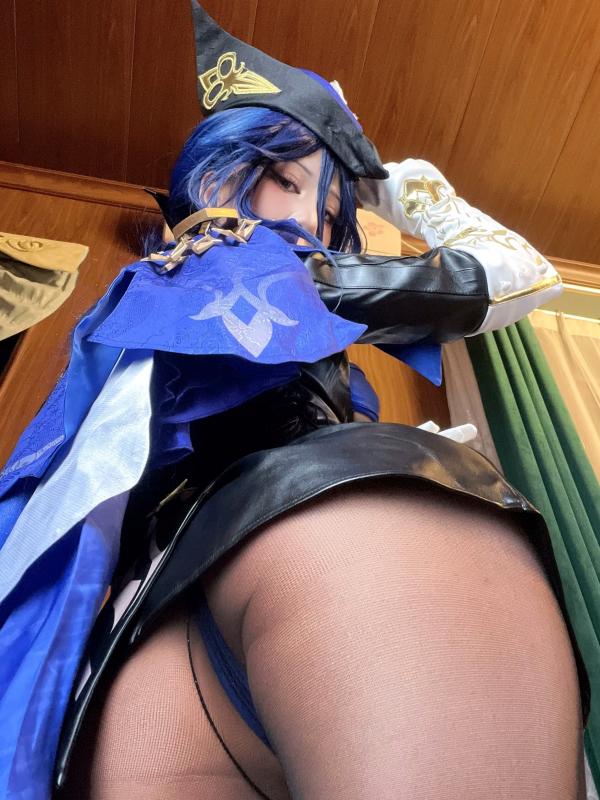    水淼aqua - 克洛琳德绝美cos，黑丝御姐角色扮演，极致诱惑大尺度私房照合集第26张图片