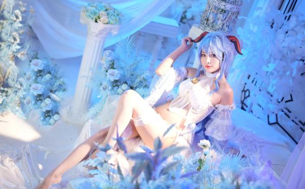    苏嫣嫣阿姨 - 甘雨花嫁唯美COS，梦幻蓝调蕾丝诱惑，原神角色扮演极致美感第8张图片
