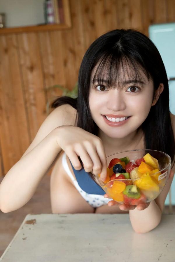    石浜芽衣私房图集《今日はふたりっきり Vol.2》，清新日系居家风格，捕捉少女清纯甜美瞬间，尽显极致身材与迷人魅力第3张图片