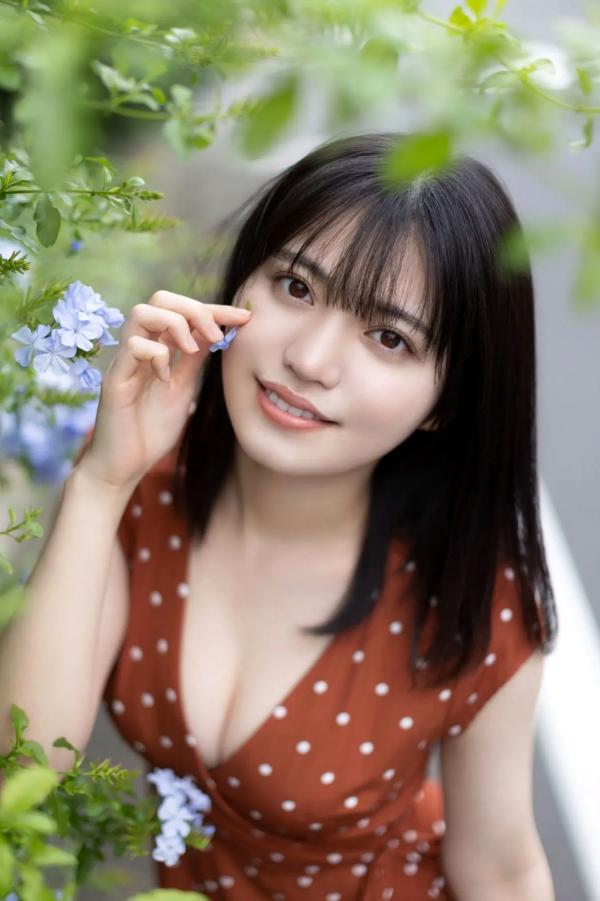    石浜芽衣私房图集《今日はふたりっきり Vol.2》，清新日系居家风格，捕捉少女清纯甜美瞬间，尽显极致身材与迷人魅力第49张图片
