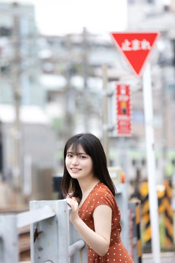    石浜芽衣私房图集《今日はふたりっきり Vol.2》，清新日系居家风格，捕捉少女清纯甜美瞬间，尽显极致身材与迷人魅力第52张图片