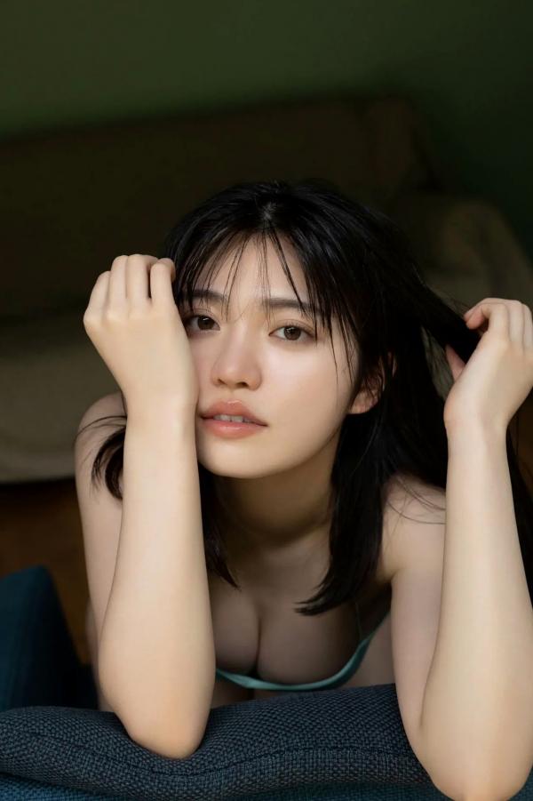    石浜芽衣私房图集《今日はふたりっきり Vol.2》，清新日系居家风格，捕捉少女清纯甜美瞬间，尽显极致身材与迷人魅力第98张图片