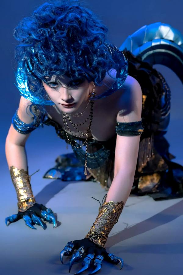    云溪溪 - 乌衣 艾玛斯·乌洛尔：深空异形女王冷艳科幻风角色扮演写真第13张图片