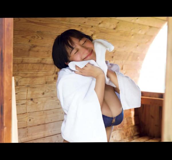    榎原依那 - 2025年全新写真：海边比基尼，展现新国宝级身材，热力四射！第11张图片