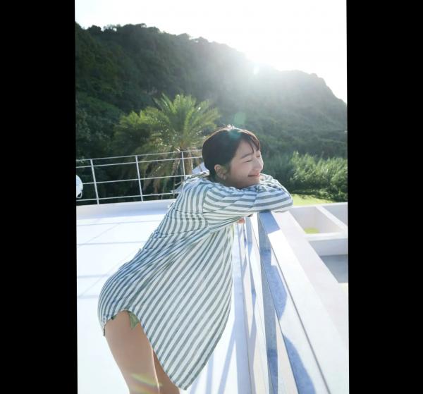    榎原依那 - 2025年全新写真：海边比基尼，展现新国宝级身材，热力四射！第26张图片